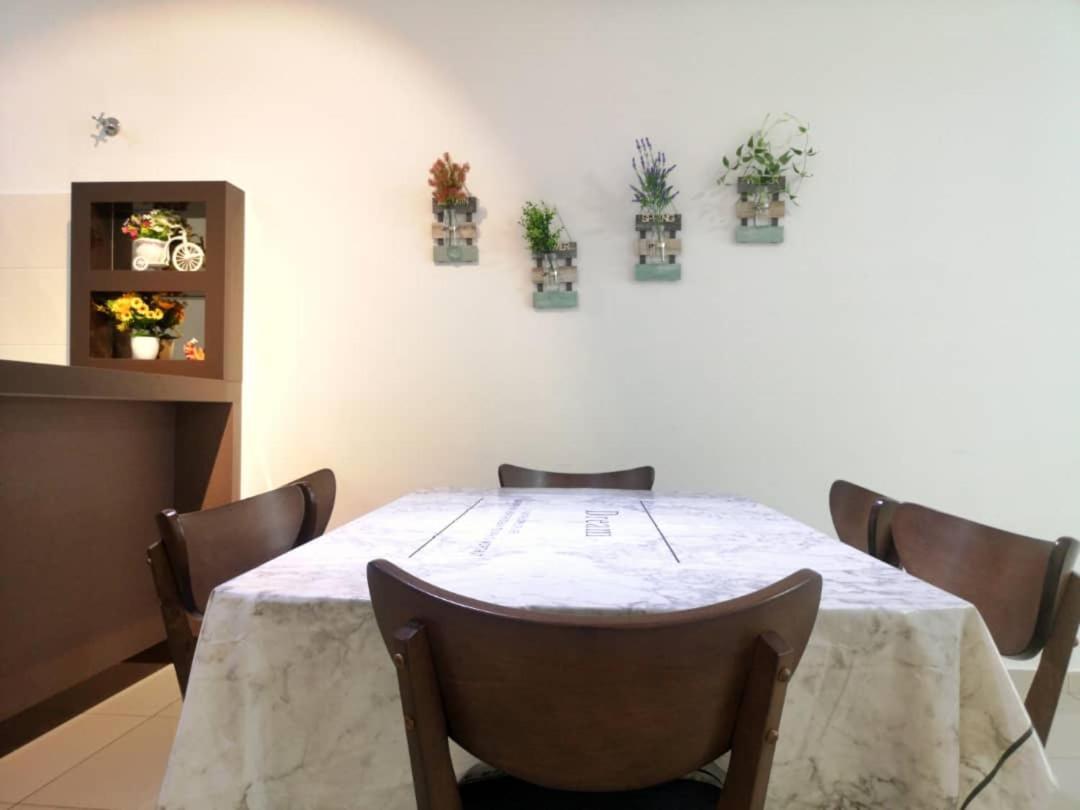 Holiday Homestay Seremban